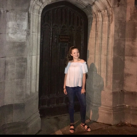 clairecloset_